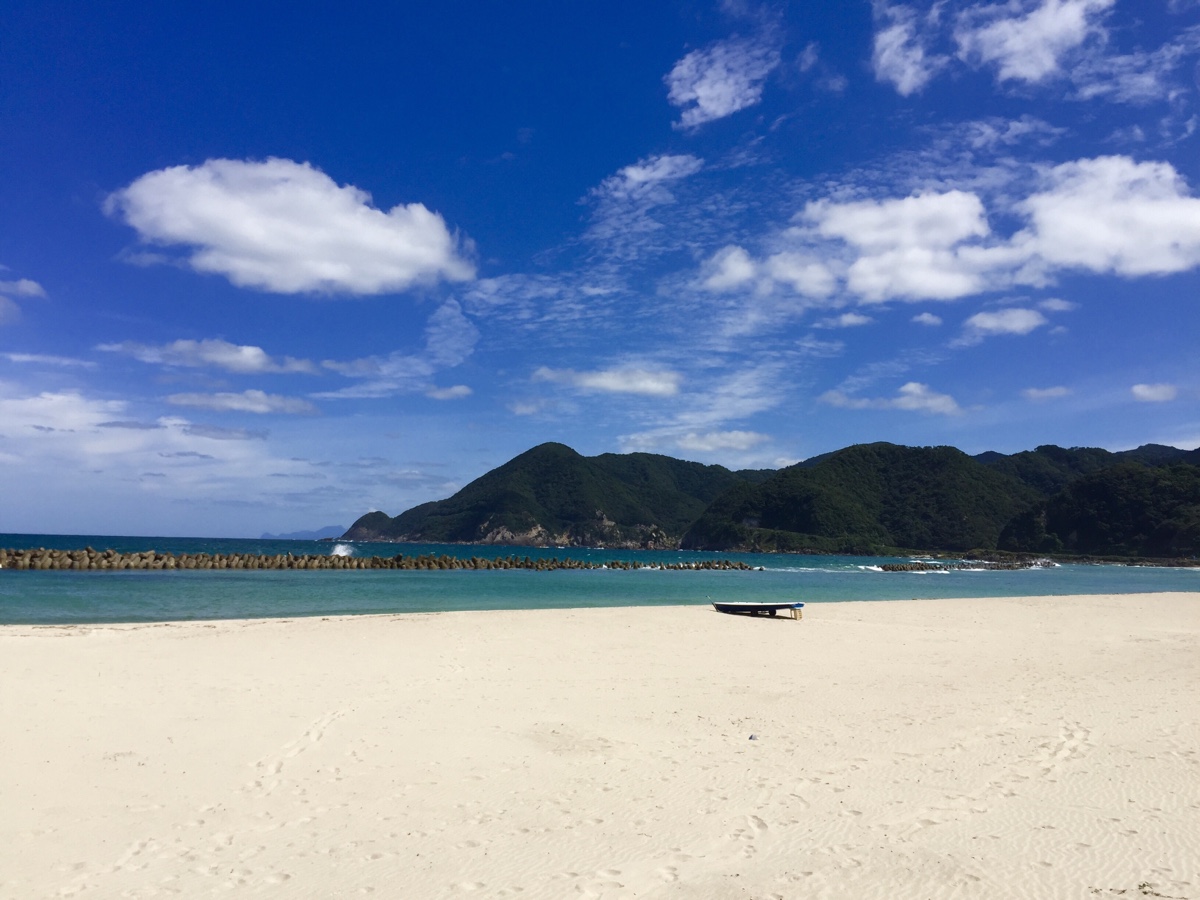 Takeno white sand beach